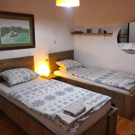 Two Babies Hotel โมสตาร์ ภายนอก รูปภาพ